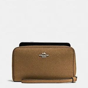 Coach Women's Crossgrain Leather Phone Wallet Wristlet - Light Saddle